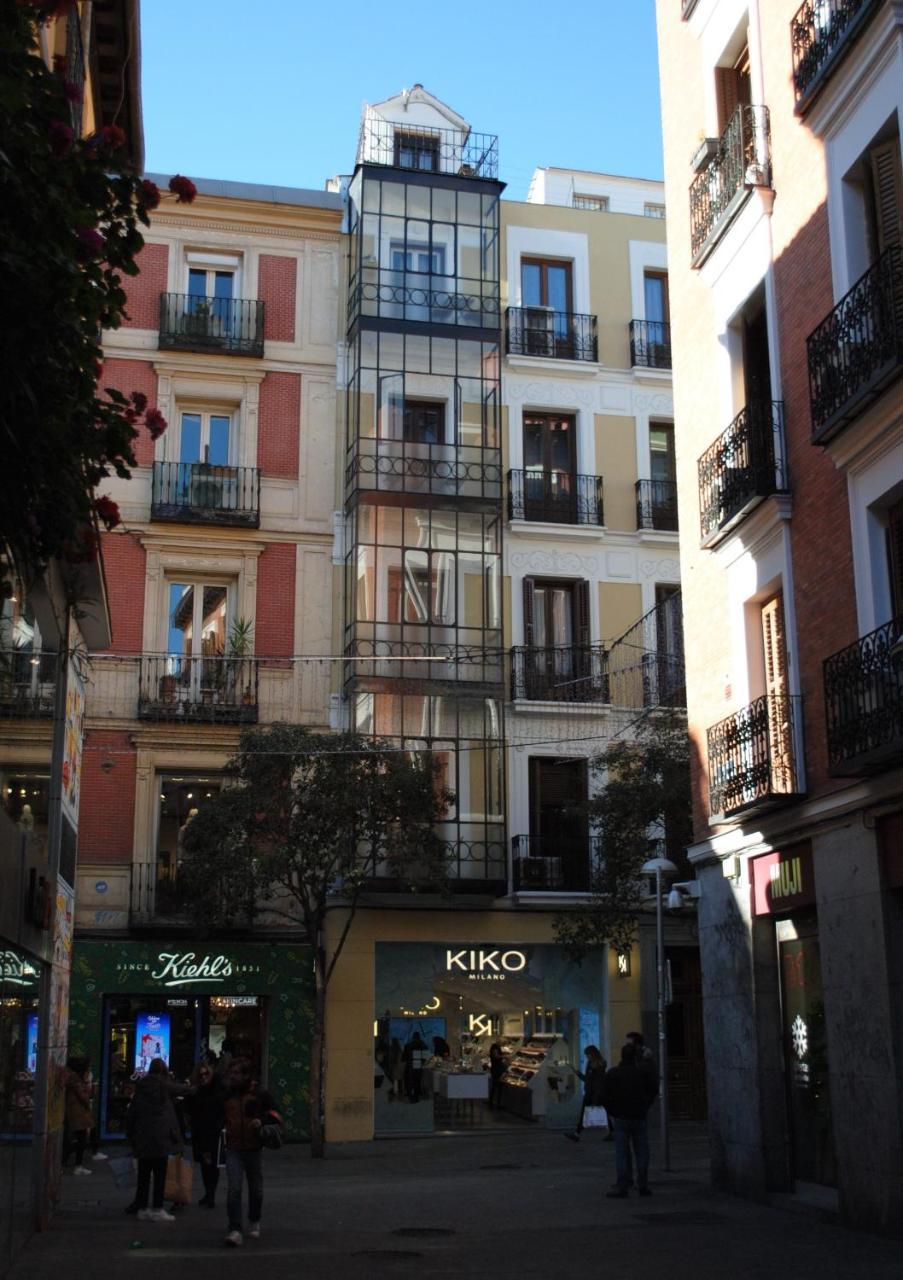 Fuencarral Rooms Madrid Exterior photo